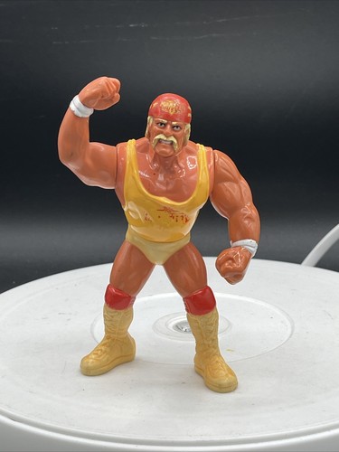 Hasbro Hulk Hogan WWF 1991 Series 3 Wrestling Acti...