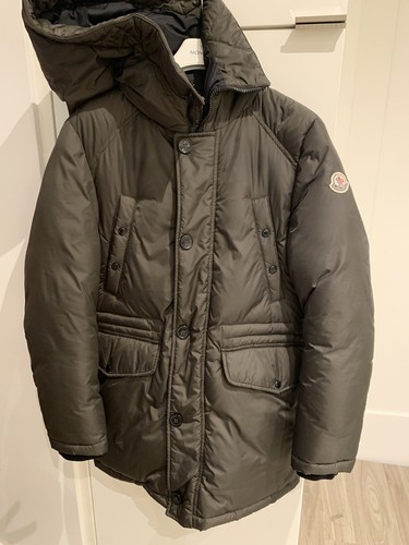 khaki moncler