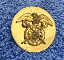 US ARMY QUARTERMASTER CORPS COLLAR LAPEL PIN PINBACK INSIGNIA DEVICE D4