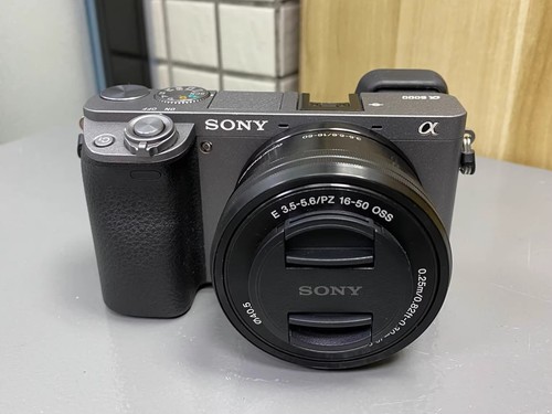 Sony A6000 + sony 16-50 Black Lens Fast Focus Mirrorless Enjoy Shooting