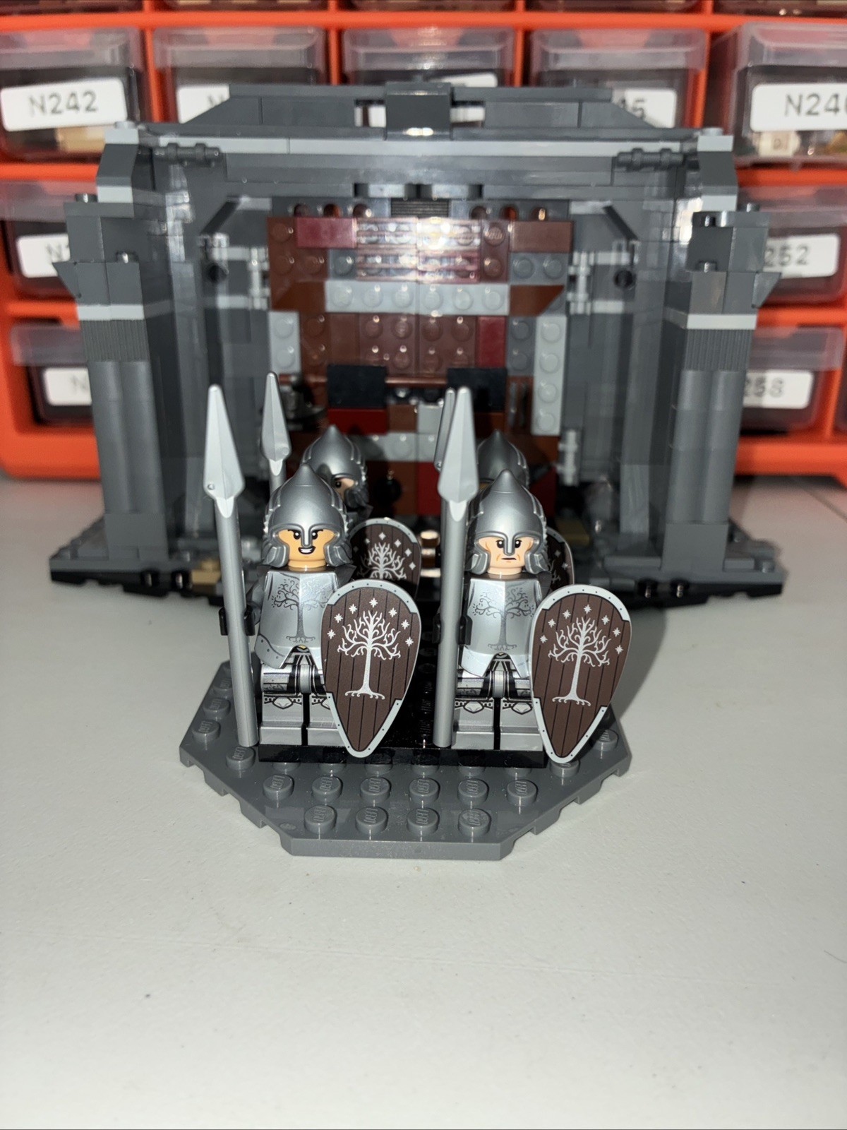 Lego 11377 Lord Of The Rings Minifigures Soldiers Of Gondor x4 - NEW IN HAND