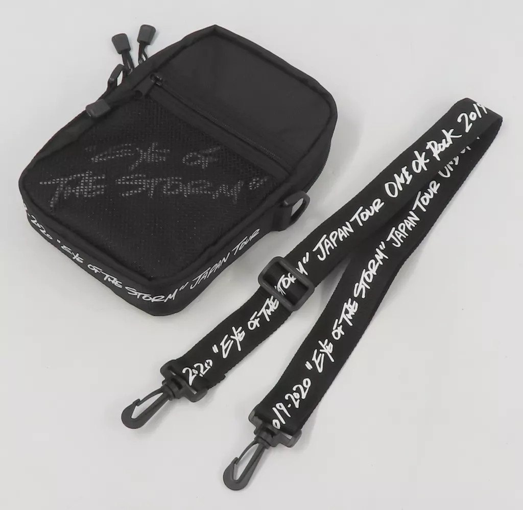 ONE OK ROCK Tour 2019-2020 ショルダーバッグ Amazon.co.jp: ONE OK ROCK（ワンオクロック）2019－2020“Eye of
