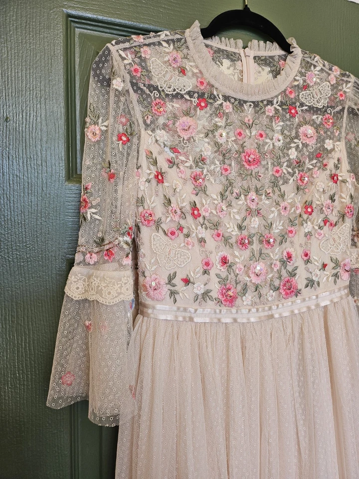 Vestido comprimento chão borboleta prado agulha e linha novo com etiquetas EUA 4 Reino Unido 8 - Imagem 3 de 4