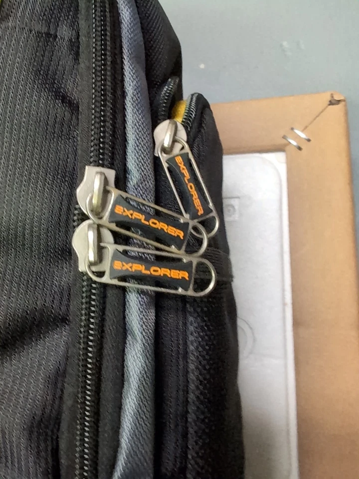 Bolsa para cámara National Geographic Explorer/NEGRO Foto 3 de 4