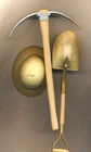 Vintage 1970's Hasbro GI Joe Adventure Team pick, shovel &  pith helmet