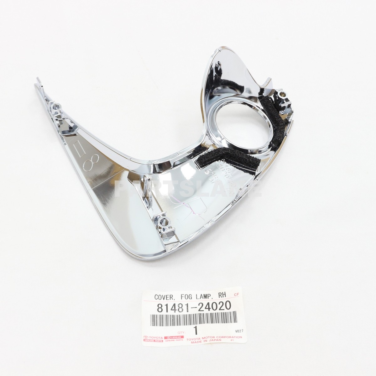 Lexus RC300 RC350 OEM Genuine Right RH Fog Lamp Cover 81481-24020
