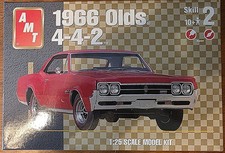 AMT 1966 Olds 442 No.31213 1/25 Scale Open Box Sealed Parts