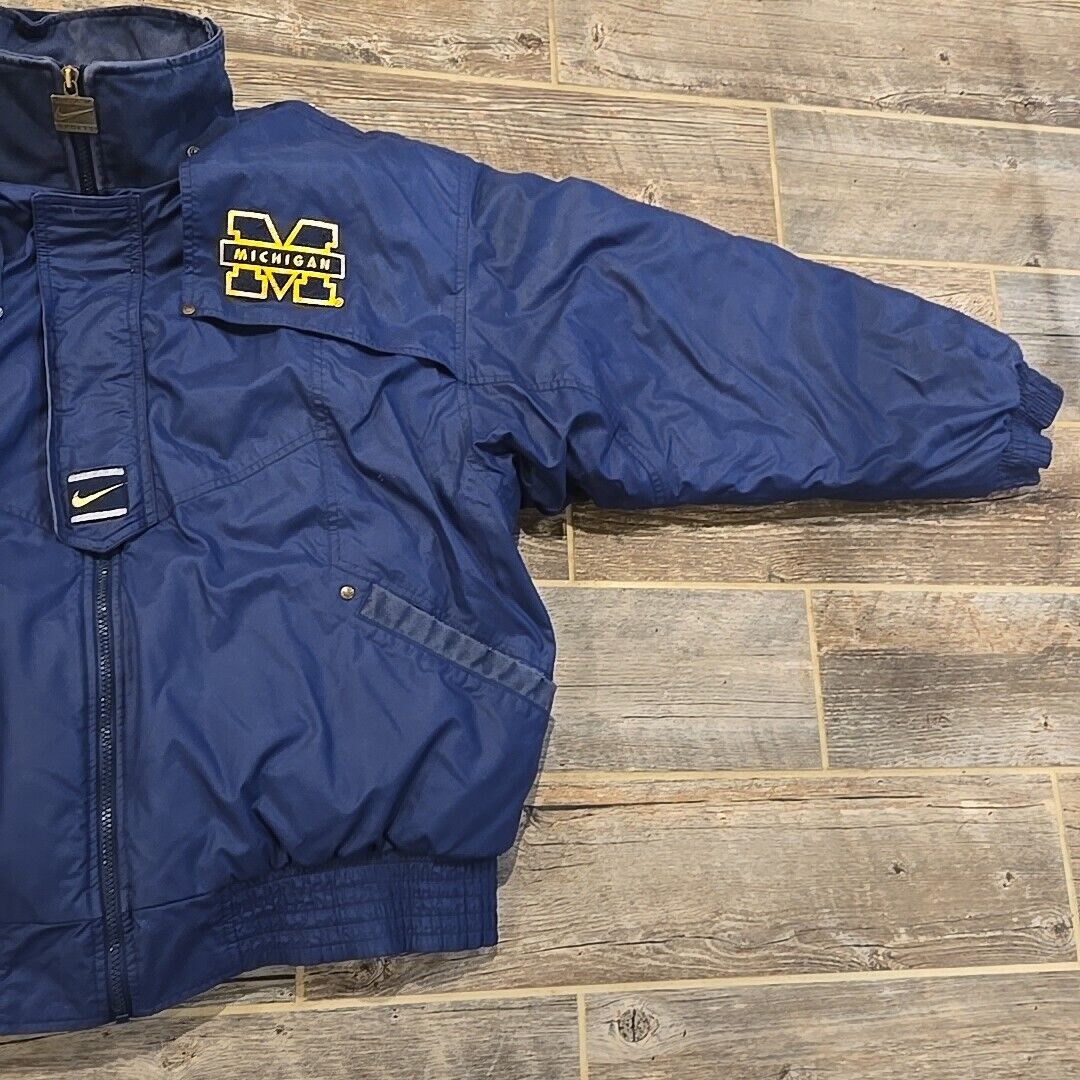 Vintage NIKE TEAM SPORTS University Michigan down puffer Vintage NIKE TEAM SPORTS University Michigan down puffer
