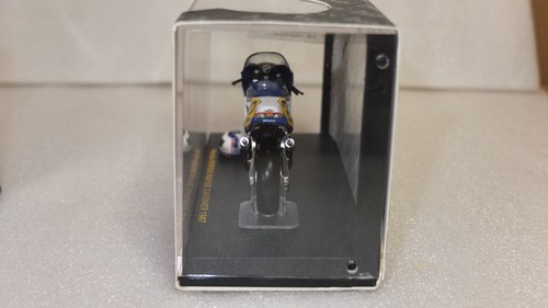 Ixo 1/24 Honda NSR500 Gardner 500cc World Champion 1987 Model Bike + Helm CLB004 - Bild 3 von 5
