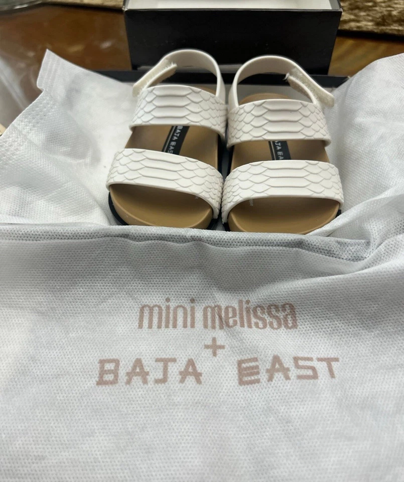 Sandalias Mini Melissa Baja + East negras/blancas/marrones talla 6 Foto 2 de 4