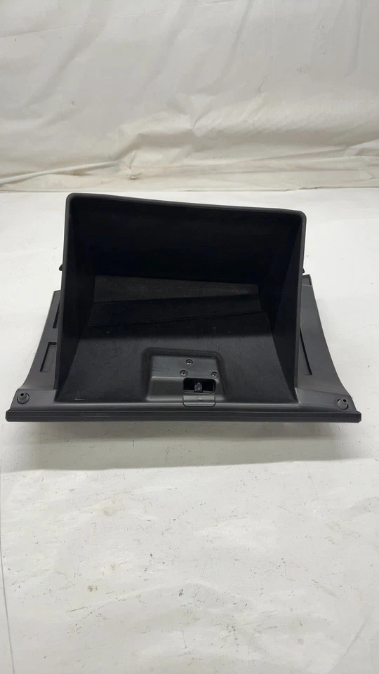 04 05 06 07 08 09 10 11 Mazda MAZDA RX8 Glove Box Foto 2 de 4