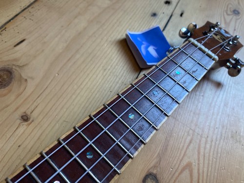 G.Clark Handmade Concert Ukulele Made in UK (100 Year Old Wood) - Picture 4 of 22