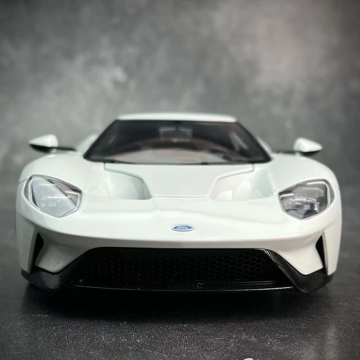 オートアート1/18 フォードGT 2017 (FROZEN WHITE) 2017 FORD GT FROZEN WHITE 1/18 MODEL CAR BY AUTOART 72941 | eBay