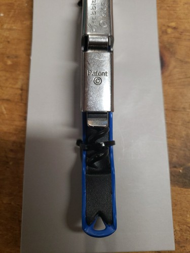 Rabbit Zippity 2-Step Waiter's Corkscrew, Stainless Steel & Blue - Picture 3 of 16