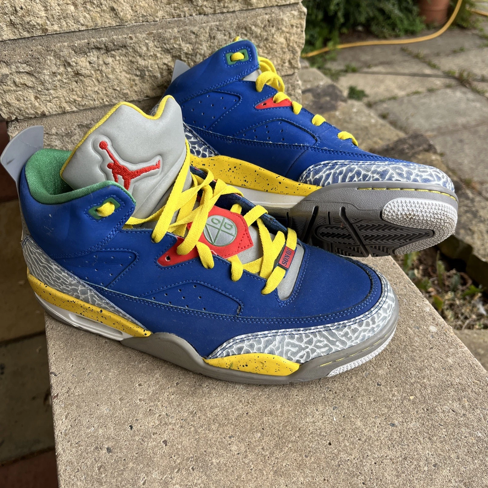 NIKE AIR JORDAN SON OF MARS DO YOU THE RIGHT THING TRAINERS SIZE 8 SNEAKERS