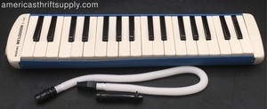 Suzuki Melodion A-34C 34-Key Alto Melodica Blue Keyboard with Accessories