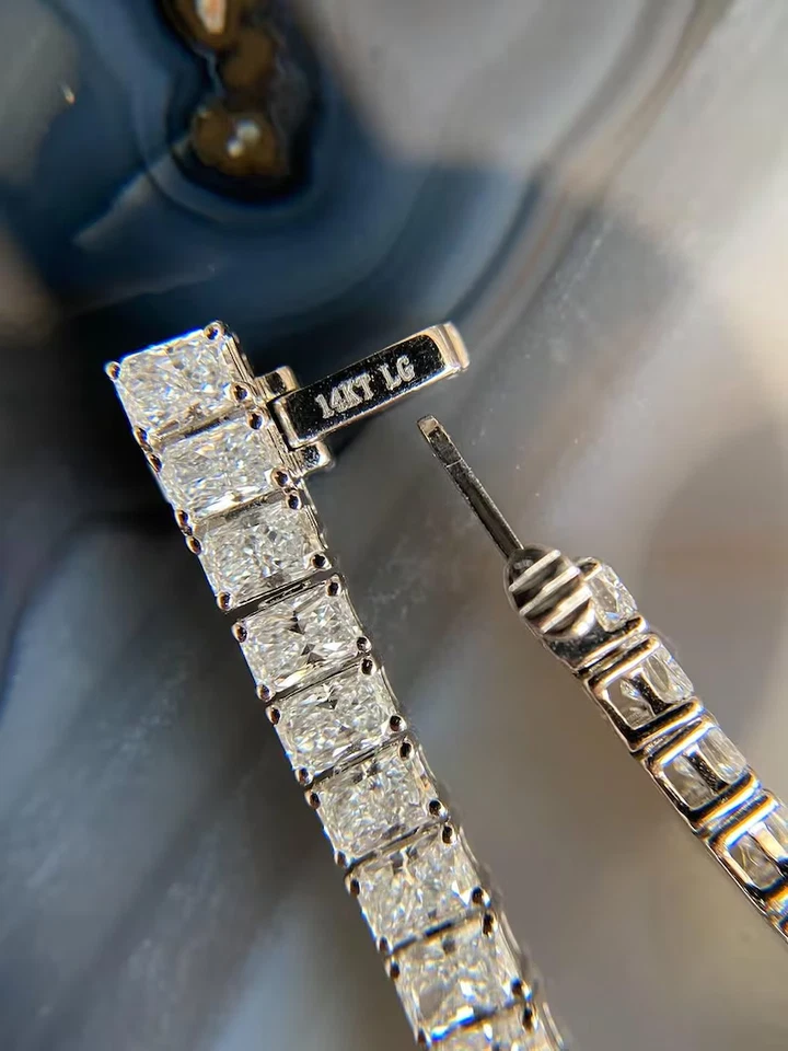Теннисный браслет с зубцами из белого золота 14 карат с выращенными в лаборатории бриллиантами 8 карат - Изображение 4 из 4
