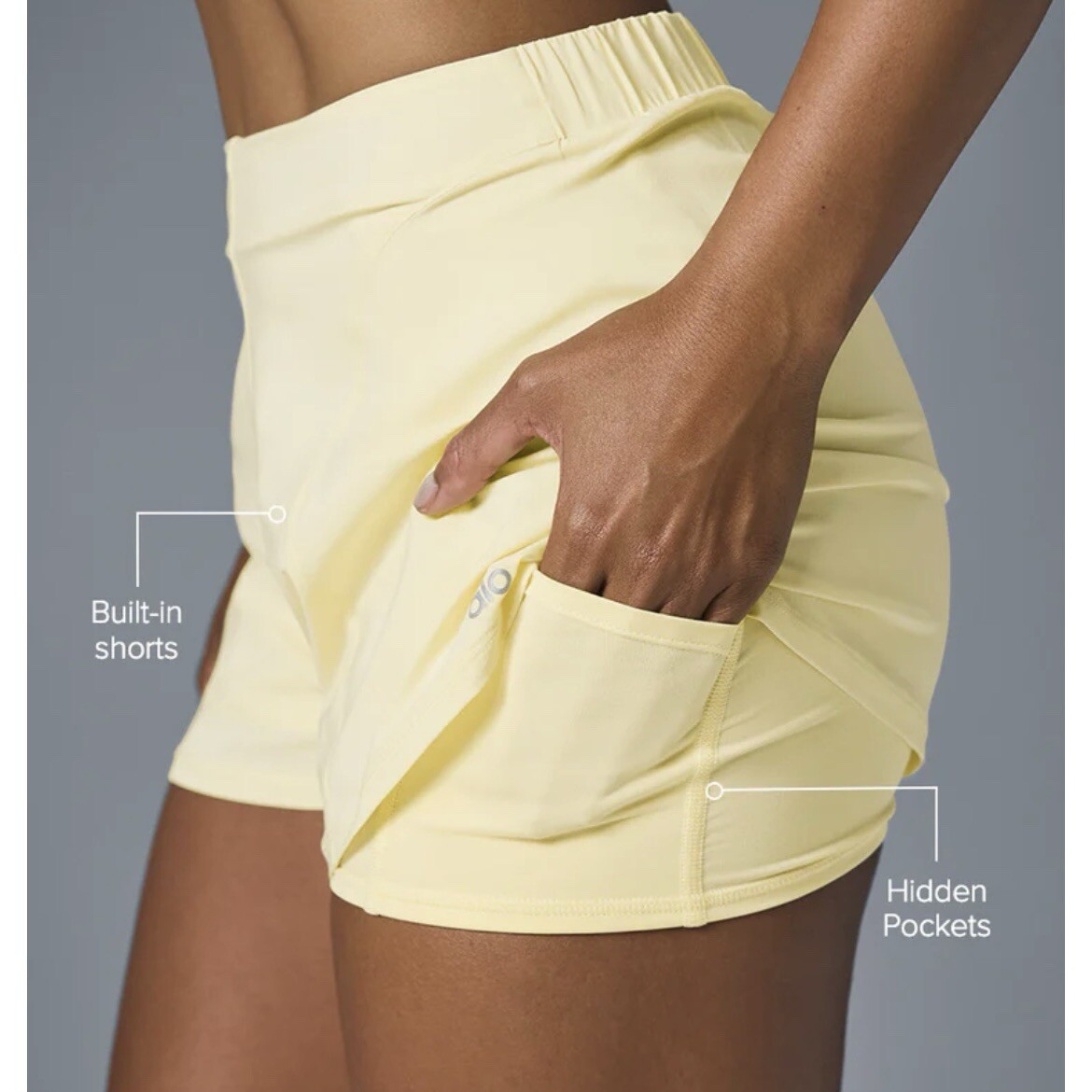 alo Tiebreaker Short ブラック XS Alo Yoga Tiebreaker Short - Black | Editorialist