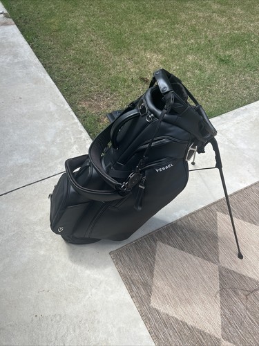 NEW VESSEL Player V Pro Stand 7 Way Black NICE W/ Raincover Golf Bag