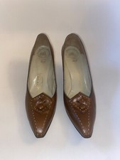 Brown Leather Vintage Pumps, Size 8 AAA