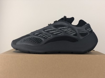 yeezy boost 700 v3 black