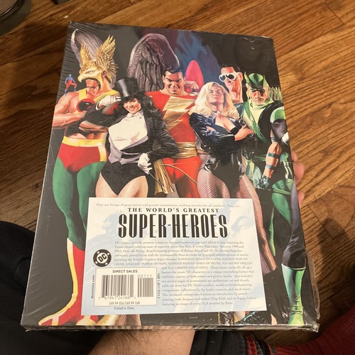 THE WORLD'S GREATEST SUPER-HEROES DC COMIC LIBRARY EDITION NEW FACTORY SEALED HC - Picture 3 of 4