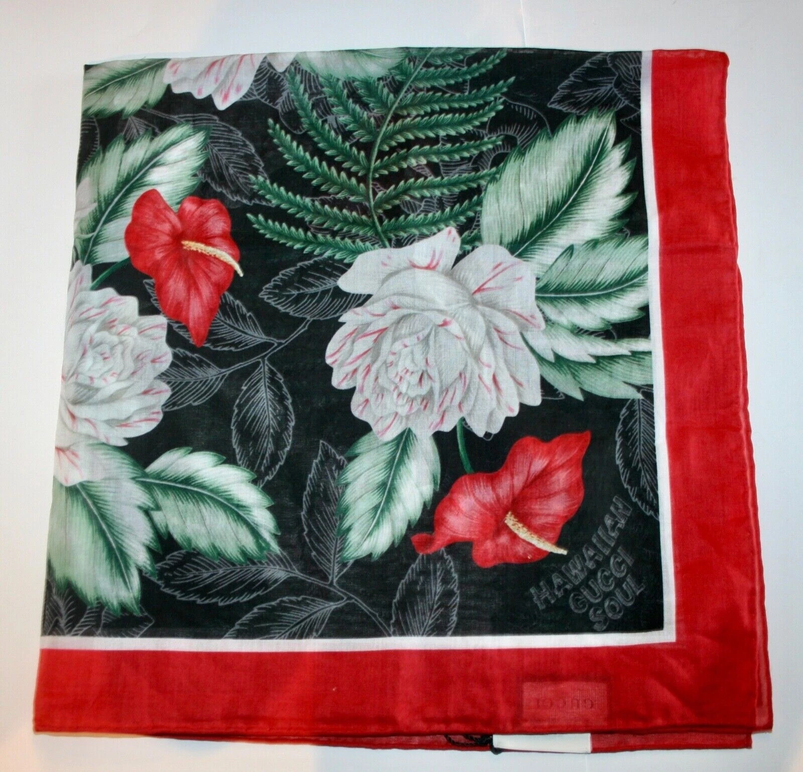 Foulard neuf Gucci Hawaiian coton fleuri