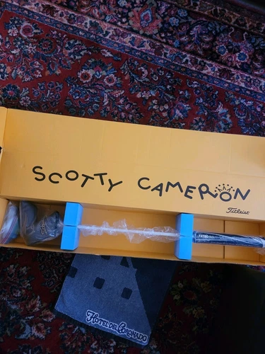 Scotty Cameron Custom Select Newport 2 RH Putter 34" . Headcover, Weights & Key.