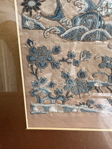 19th CENTURY ANTIQUE CHINESE SILK PANEL EMBROIDERY PICTURE - Picture 11 of 13