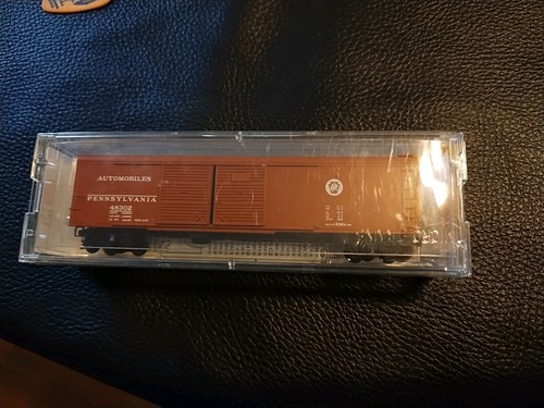 Micro Trains Line 48302 PRR Spur N. Auto Kastenwagen. | Zustand: New