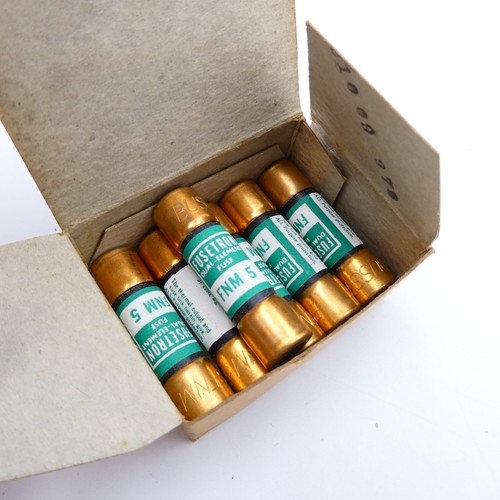 Vintage Fusetron Dual-Element-Sicherungen FNM 5 Zwerg Typ offene Box von 6 - Bild 2 von 2