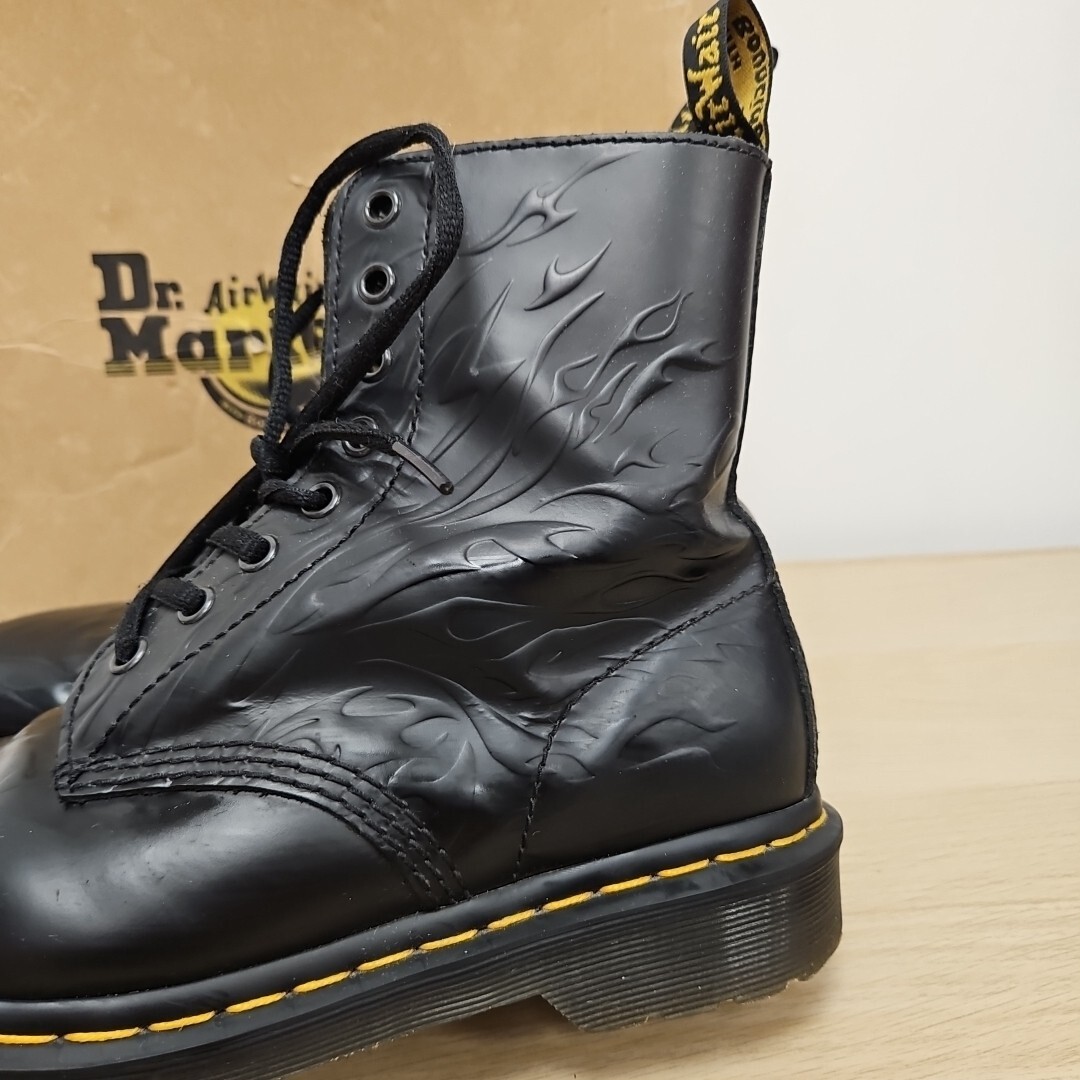 Dr Martens 1460 Flames Embossed Black Leather Ankle Rare Boots Size Uk 5 Eu 38 image 2