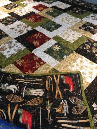 Quilted Throw, Large, 68" x 50", premium cotton, reversible, winter sports theme - Picture 3 of 8