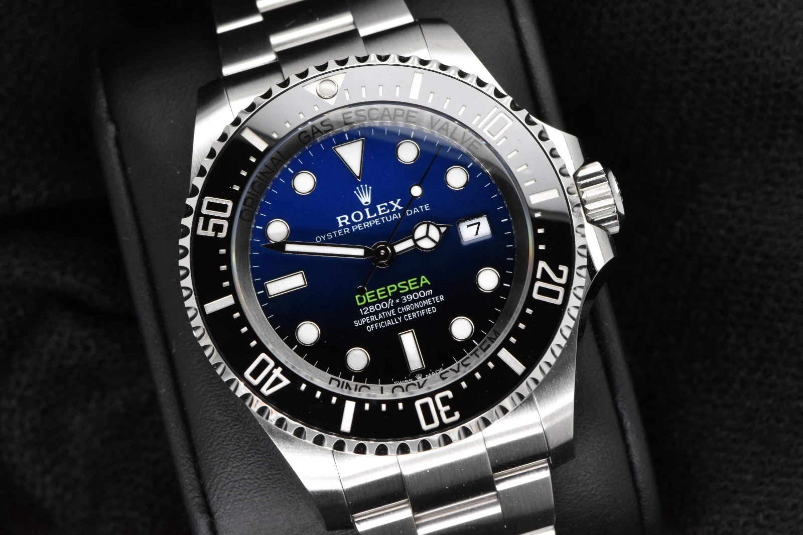 2025 Rolex Sea-Dweller Deepsea 44mm Stainless Steel James Cameron 136660 FS