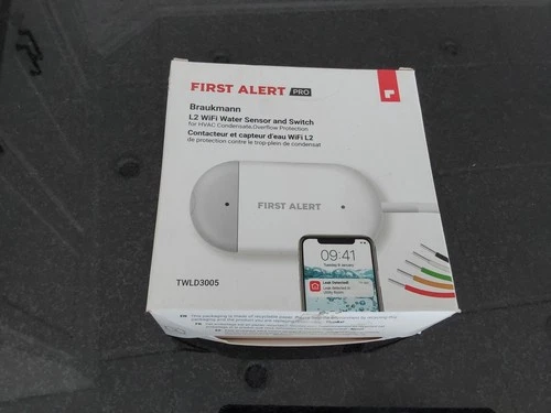 NEW SEALED First Alert TWLD3005 L2 WiFi Water Sensor & Switch Leak Detector