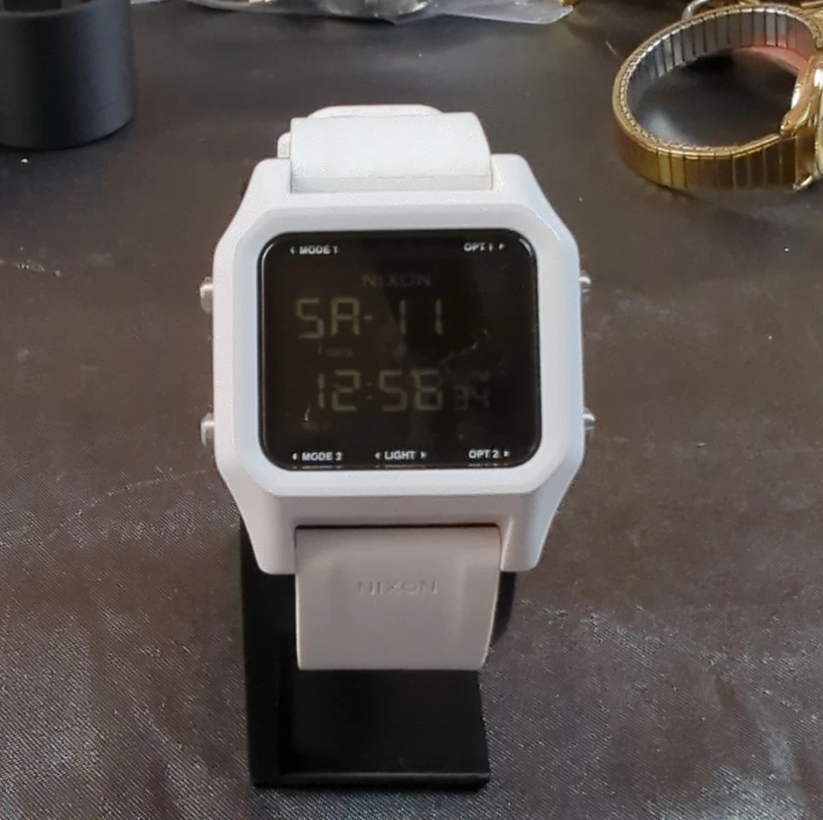 Nixon Tide Pro – Orologio Digitale Al Quarzo Da Uomo Con Cinturino In Silicone E Funzione Marea – Realizzato Con Plastica Riciclata, Impermeabile 100m (Modello A1307-602-00)