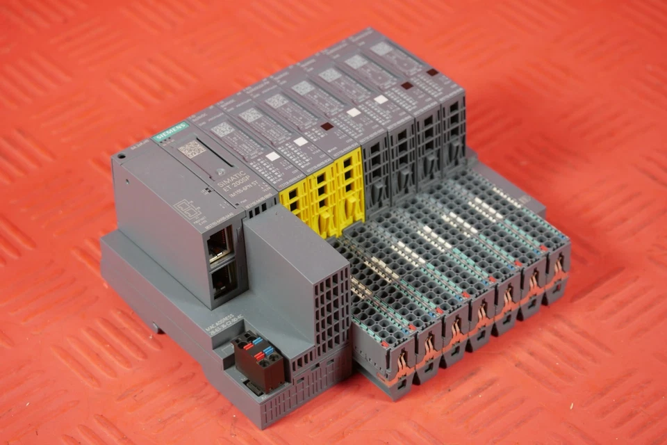 Siemens 6ES7155-6AU00-0BN0 Simatic ET200SP + 7 Modules Used In Stock Now - Image 2 of 4