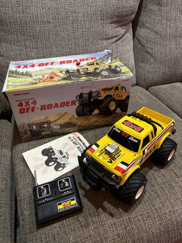 Vntg Radio Shack 4×4 Off-Roader Radio Controlled Ford Pickup Truck Orig Box