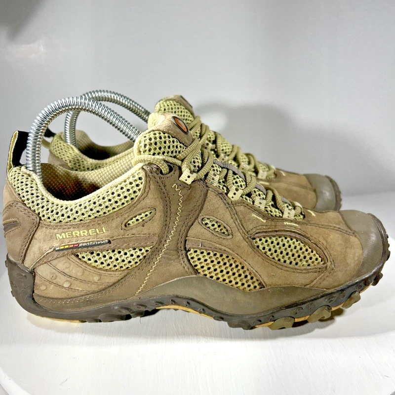 merrell chameleon hiking trail sneakers vibram soles shoes