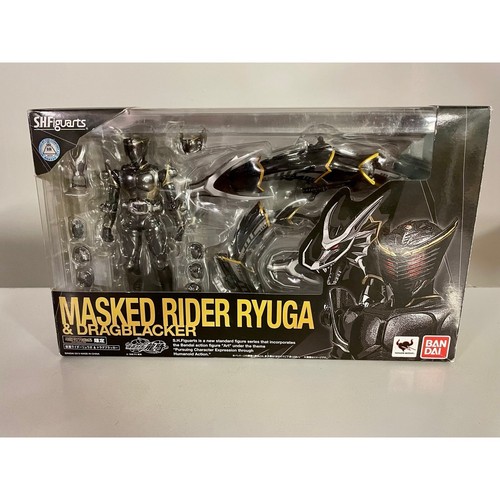 Bandai S.H.Figuarts Kamen Rider Ryuga & Dragblacker from Ryuki Dragon Knight