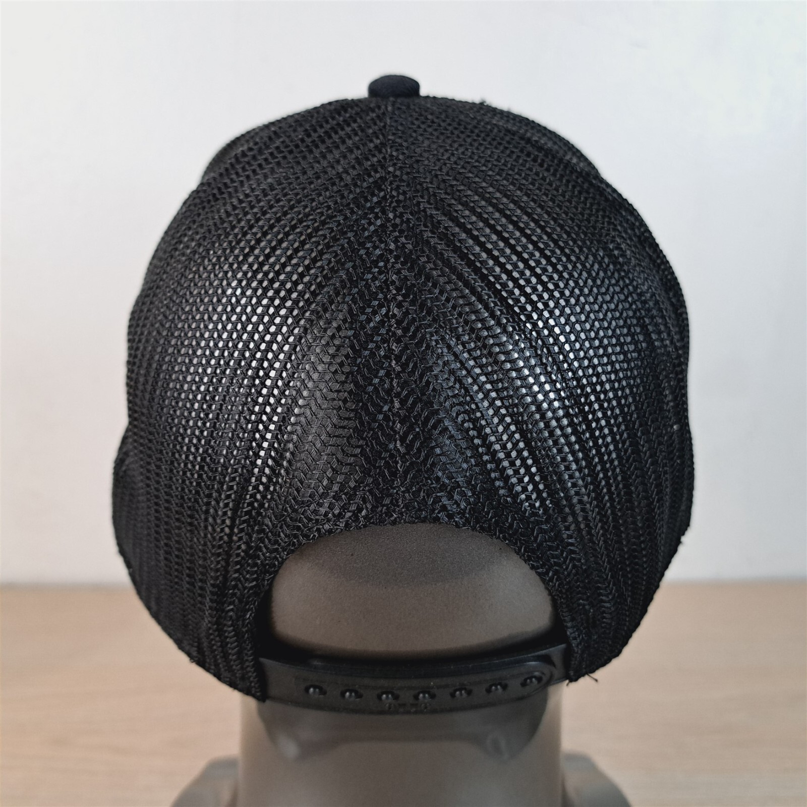 USA FLAG PATCH ADJUSTABLE SNAPBACK TRUCKER/MESH H… - image 6