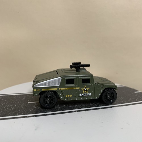 2014 Matchbox Battle Mission Series Humvee Dark Olive Green w/RG Wheels 1:70 NM - Picture 6 of 12
