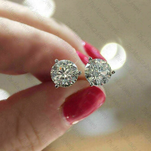 Pendiente de moissanita de corte redondo de 3 garras enchapado en oro blanco de 14 K 2,4 TCW - Imagen 1 de 8