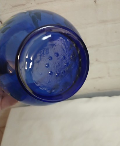 Vintage Hand Painted Cobalt Blue Glass Ruffle Edge Pink Roses Fishbowl Vase - Picture 6 of 6