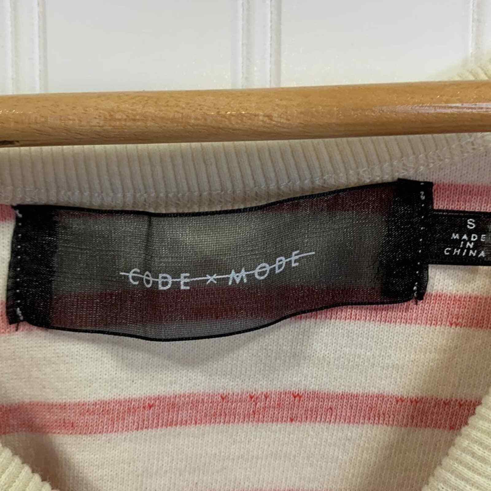 Code x Mode striped cropped sweater - image 2