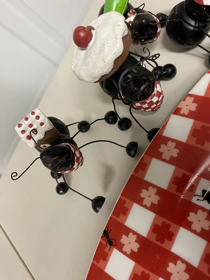 Conjunto de figuras de cuchillos de mantequilla de almacén de hormigas paquete conjunto de picnic Boston lote Foto 4 de 4