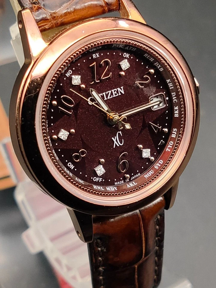 Reloj para mujer Citizen xC EC1147-01X luz en negro 2017 radio solar 1300 un. Foto 2 de 4