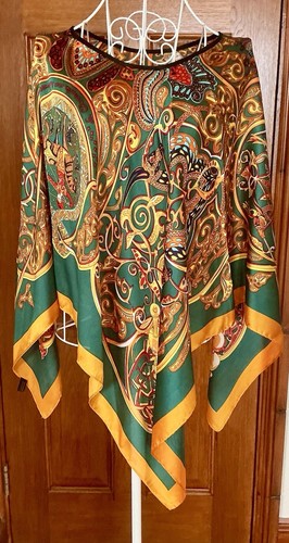 BEACH COVER UP, STUNNING PATTERN & COLOURS. NEVER WORN. ONE SIZE