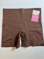 NWT Yummie ultralight shaping short Seamless sz M/L Glow