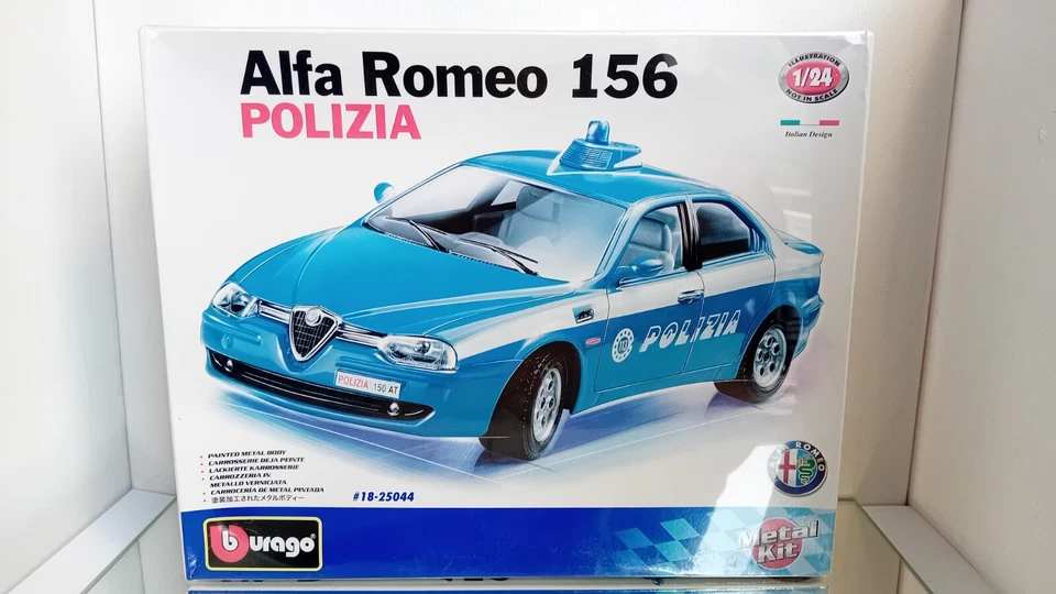 Bburago Burago 1:24 Metal Kit Alfa Romeo 156 polizia Sealed Box - Photo 4/4